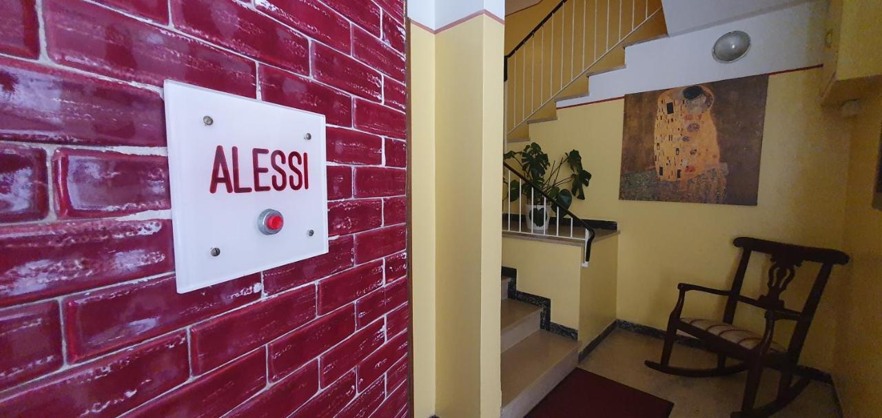 Hotel Alessi** ริมินี ภายนอก รูปภาพ