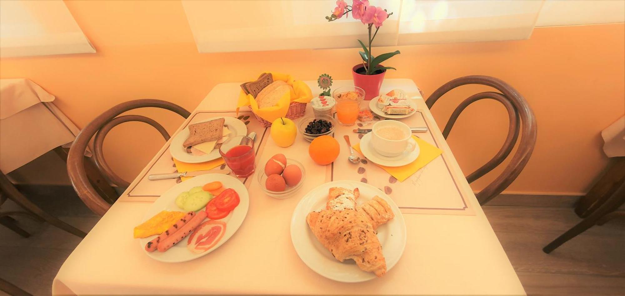 Hotel Alessi** ริมินี ภายนอก รูปภาพ