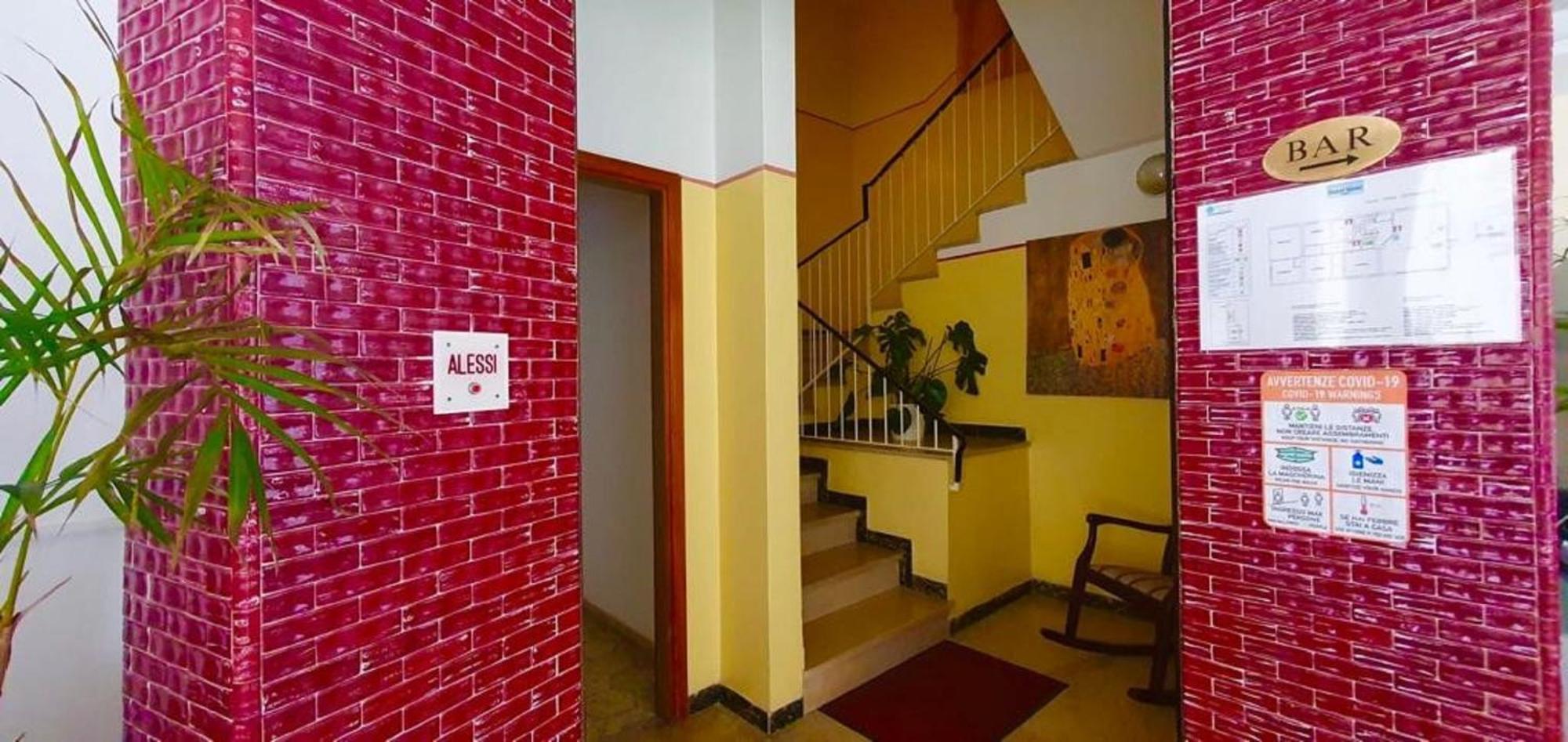 Hotel Alessi** ริมินี ภายนอก รูปภาพ